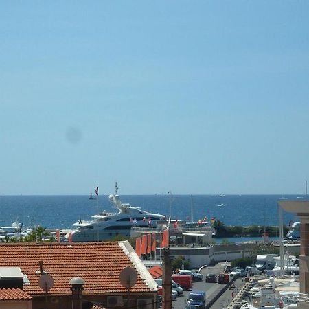 Charmant 2P Vue Mer Face Au Port De Golfe Juan 외부 사진